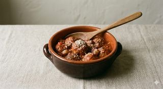 Pentolino con polpette all'amatriciana
