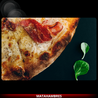 Pizza con queso mozzarella, jamón york y orégano