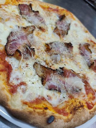 Pizza Amatriciana