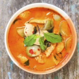 77-Pollo Con Verduras Rojo Thai curry 