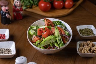 კიტრი-პომიდვრის სალათი