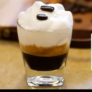 Caffè con panna