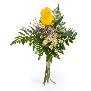 UNA ROSA COLOR AMARILLO