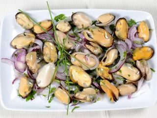Салата от миди