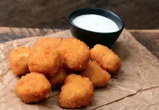 Nuggets di pollo con contorno