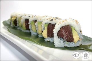 46-Uramaki tonno e avocado
