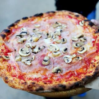 Pizza de jamón y champiñones frescos (33cm.)