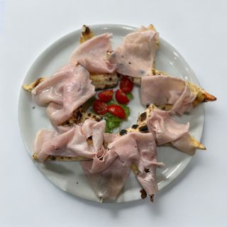 Focaccia con prosciutto cotto