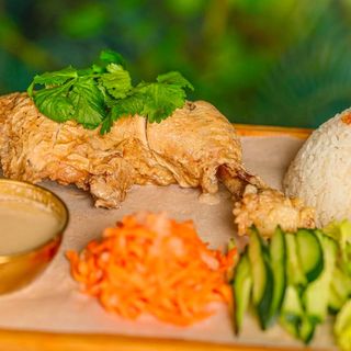 Muslo de pollo en salsa de coco dulce 