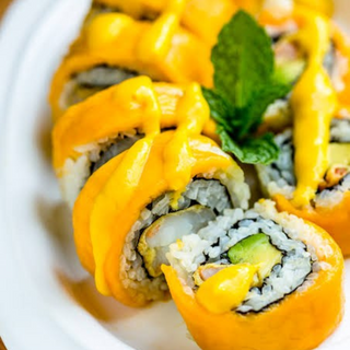MANGO SPICY VEGETABLE TEMPURA SUSHI