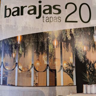 Huevos Rotos Con Chipirones A La Plancha Y Salsa Verde