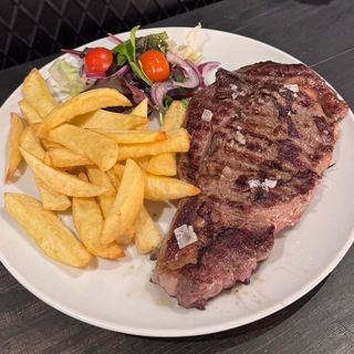 Entrecote Alla Funghi Porcini Con Patatas