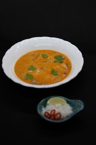 Том-ям з куркою (300г)