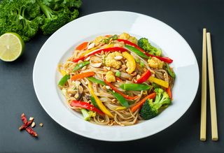 Pad thai z warzywami 