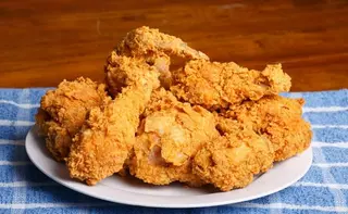 Menú 12 Piezas + Ptatas + Arroz + Ensalada + 1 Litro Cocacola