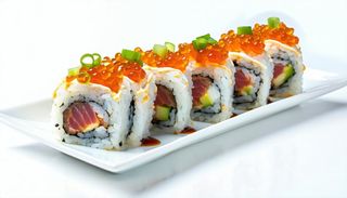Spicy tuna uramaki