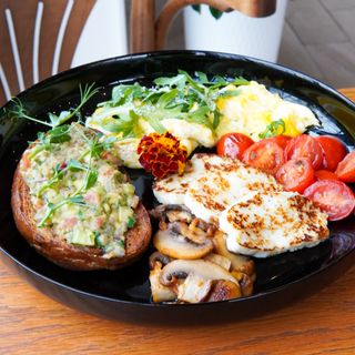 Завтрак с халуми