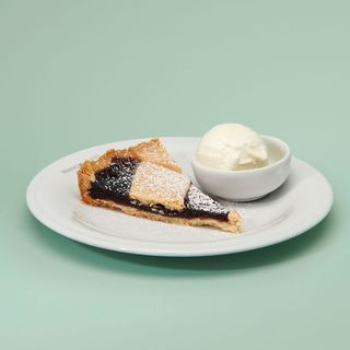 Crostata ai frutti di bosco*