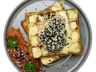 Gofry z łososiem (320g)