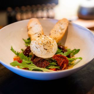 Ensalada Burrata