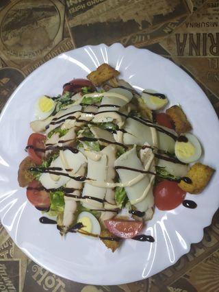 Салат Цезар з печеною куркою (350г)