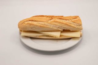 Bocadillo Frío De Queso Manchego