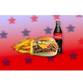 Pulled pork fake burger + pomfrit + koka kola 0.5 flasica