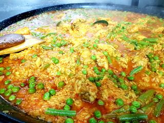 PAELLA VEGANA (SOLO VERDURA)