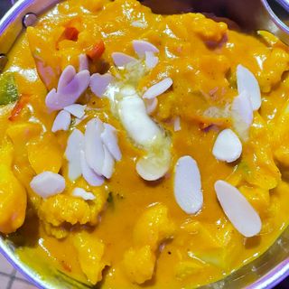 90. Coliflor y Patata Makhan