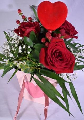 Bolsa Love Con 3 Rosas