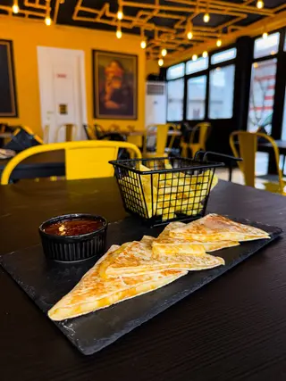 Quesadilla cu brânză
