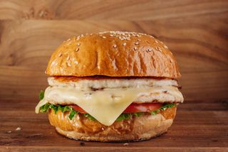 Чизбургер куриный (х2) 380 гр.