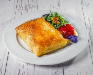 Folhado de queijo de cabra