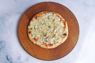 Quattro Formaggi pizza 24 cm