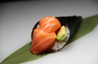 T1 Temaki sake - 1 pezzo