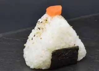 N.64 Onigiri tuna 1 pezzo