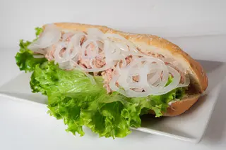 Bocadillo De Atún