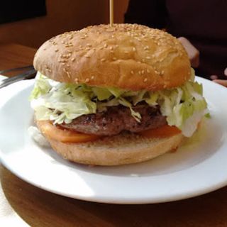 Hamburguesa De La Casa (Pequeña)