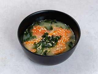 Miso zupa z łososiem (470g)