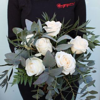 Ramo De Rosas Blancas (6 Rosas)