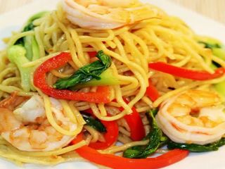 Tallarines Fritos con Gambas