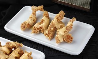 სტრიფსები ყველის სოუსით