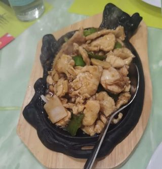 Pollo Con Salsa Sate