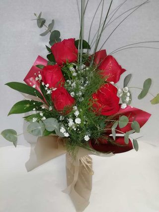 Buket pet (5) crvenih ruža