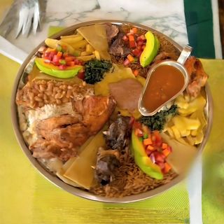 Fastfoods Lusaniya For 1-2 People