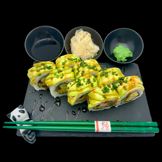 Uramaki z krewetką w tempurze owinięte awokado - 8 szt