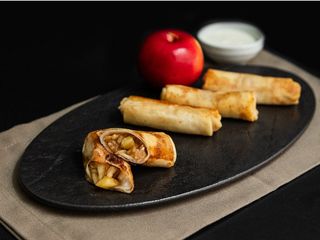 Млинці з карамелізованим яблучком (240 грам) (220g)