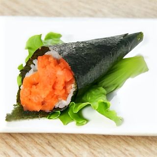 77 Spicy sake temaki