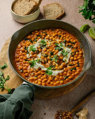 Piatto con ceci e curry