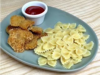 Макарошки з нагетсами (200g)